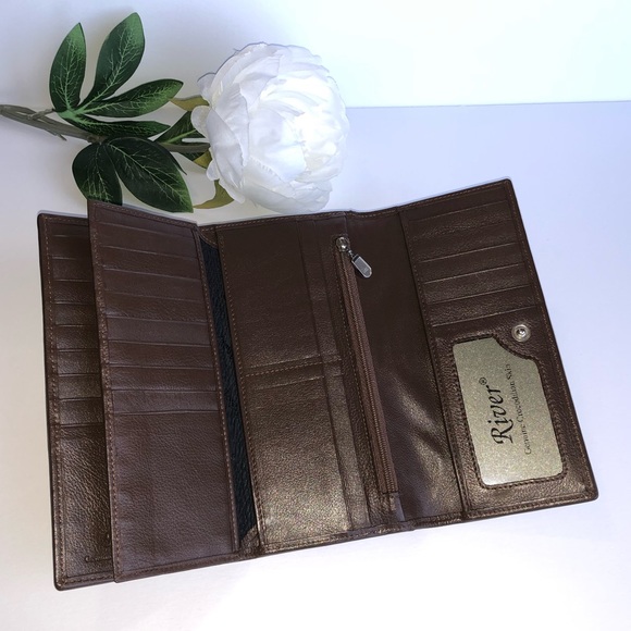 River genuine ๐ skin wallet - Picture 10 of 17